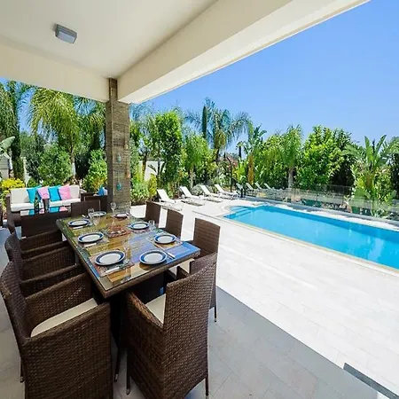 Oceanview Luxury 109